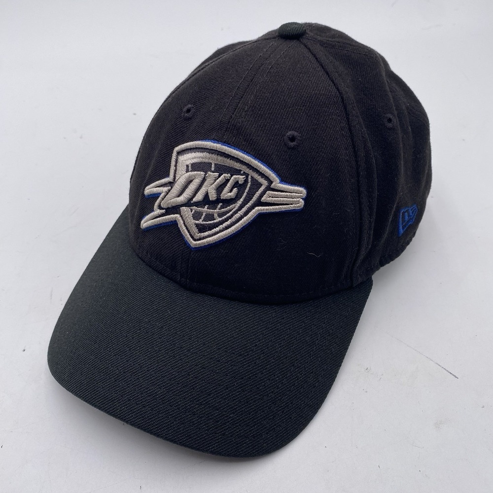Oklahoma City Thunder Hat Blackout New Era 9Forty Black Cleaned Strapback